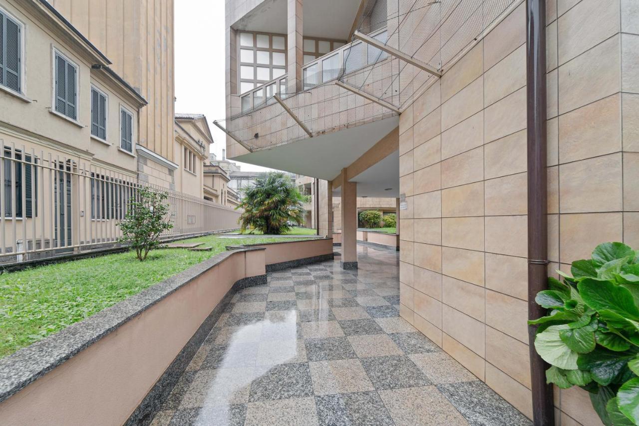 Best Way Rent - Appartamento Con Terrazzo Zona Sempione Милан Экстерьер фото