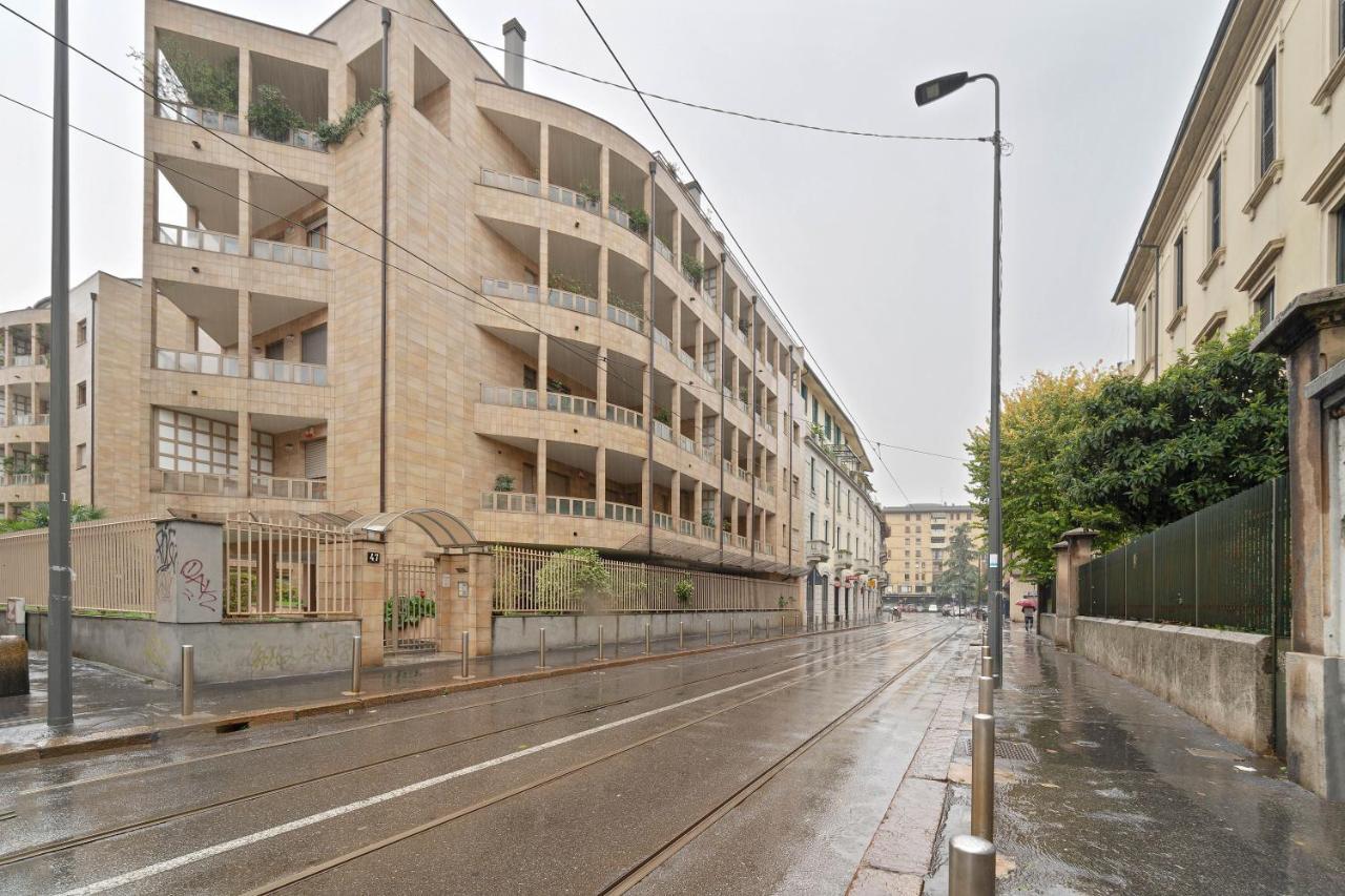 Best Way Rent - Appartamento Con Terrazzo Zona Sempione Милан Экстерьер фото